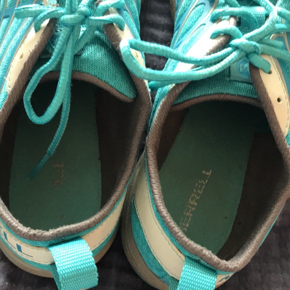 Merrell Size 9.5 - Picture 6 of 6